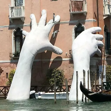 Apartment Susy Biennale - Canal View And Garden *