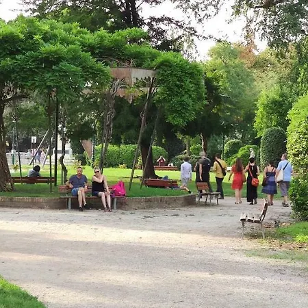 Susy Biennale - Canal View And Garden Διαμέρισμα Βενετία