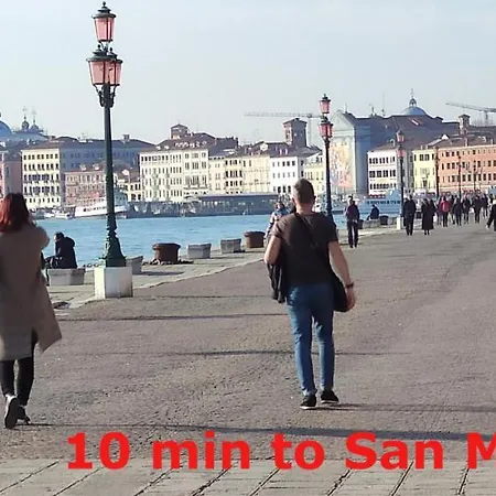 Susy Biennale - Canal View And Garden Апартаменты