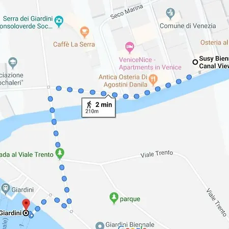 Апартаменты Susy Biennale - Canal View And Garden Венеция