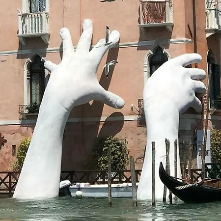 Апартаменты Susy Biennale - Canal View And Garden *